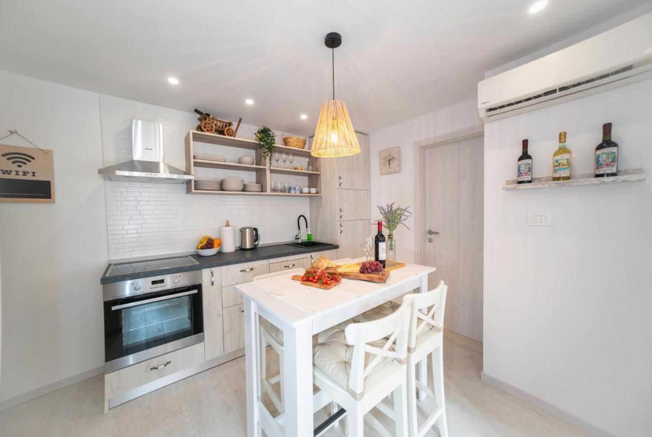 New Cozy Apartment - Center Of Old Town Omiš Zewnętrze zdjęcie